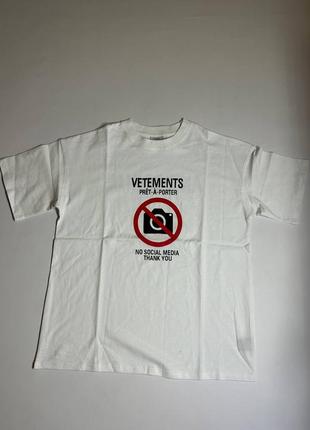 Футболка vetements antisocial t-shirt