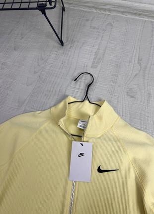 Спортивна кофта nike sportswear trend yellow3 фото