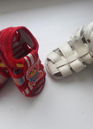 Босоніжки дитячі червоні