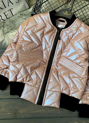 Крутой бомбер😍