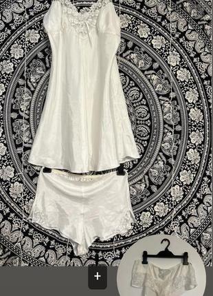 Комбинация bhs набор белья для сна длинная майка шорты с разрезами пайетки кружево + шортики charnos