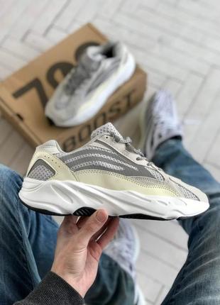 Женские кроссовки adidas yeezy boost 700 v2 люкс качество