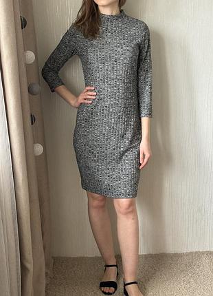 Сукня міді по фігурі демісезонна трикотажна