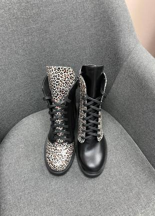 Ботильоны ботинки на каблуке из эксклюзивной кожи с принтом леопард6 фото