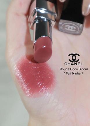 Chanel coco bloom помада шанель