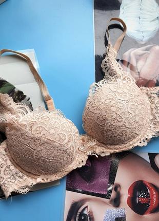 Бюстгальтер