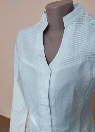 Рубашка белая классическая приталенная с вырезом2 фото