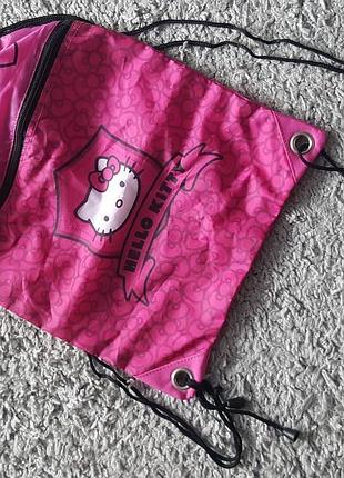Оригінал.новий,яскравий,фірмовий рюкзак-мішок hello kitty компанії sanrio