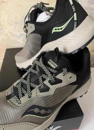 Мужские кроссовки для бега трейловые trail saucony aura tr 20862-15s 44 (10us) 28 см coffee/black6 фото