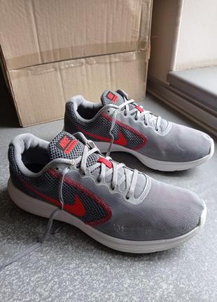 Кросівки nike revolution 3