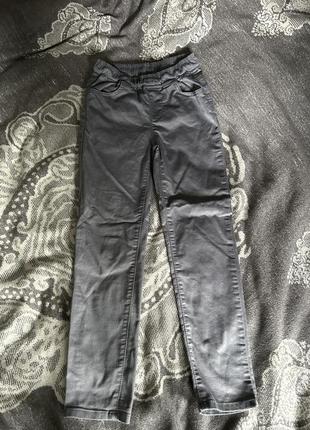 Коттоновые брюки, без утепления, на рост 134-140см, состояние идеально