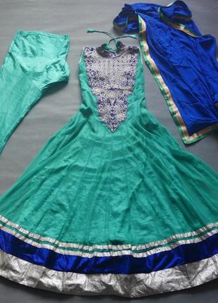 Индийское восточное платье, анаркали, сари.