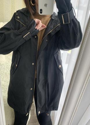 Куртка ветровка пальто с утеплением черная стильная1 фото