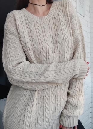 Удлиненный оверсайз свитер с косами бежевый2 фото