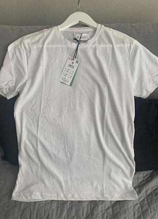 Футболка reserved