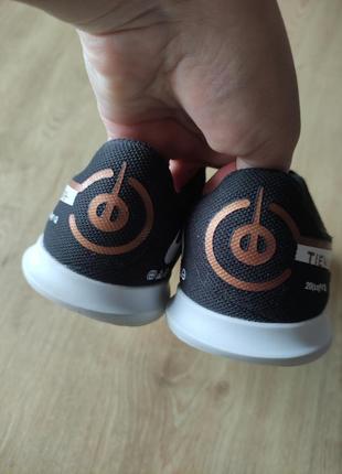 Фирменные детские кроссовки футзалки бампи nike, оригинал.   модель  2022 года. размер 33.6 фото