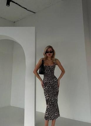 Платье миди с леопардовым принтом приталено качественная стильная трендовая4 фото