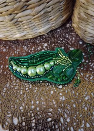 Брошка ручної роботи горошок