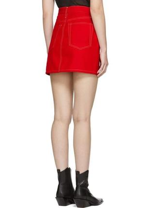 Красная джинсовая мини юбка с белой строчкой, красная котоновая мини юбка4 фото