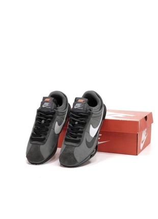 Кросівки nike
