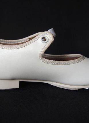 Размер 11 (29) 5-6 лет туфли для танцев (степ, чечетка)  capezio, б/у.2 фото
