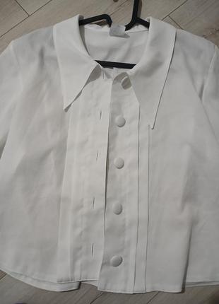 Укороченная винтажная белая блуза с острым воротником2 фото