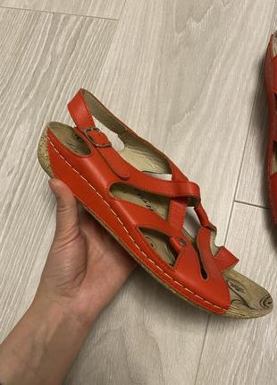 Красные сандали босоножки clark’s2 фото