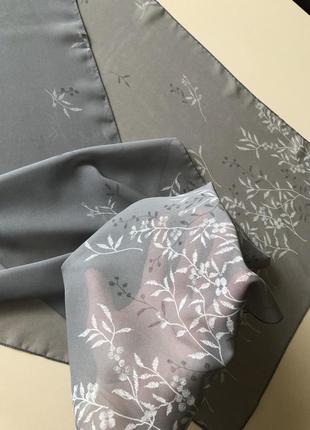 Шарф на шею тонкий прозрачный серый легкий палантин