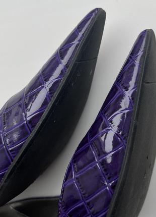 Класичні вінтажні шкіряні туфлі човники шкіра крокодила на середній шпильці barratts vintage вінтаж8 фото