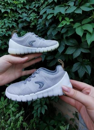 Кроссовки унисекс,  clarks, 26р (17см)