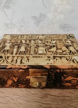 Шкатулка египет кожа верблюда тиснение золотом1 фото