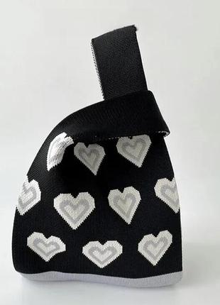 Тренд стильна чорна в серця жіноча в'язана текстильна сумка шопер1 фото