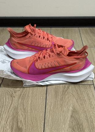 Кроссовки nike zoom gravity4 фото