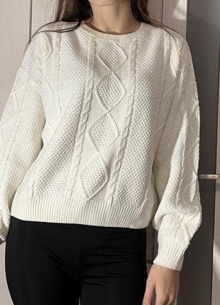 Кофта белого цвета