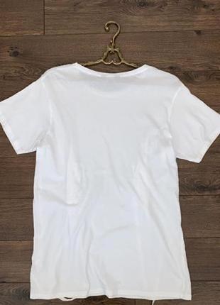 Стильная белая удлиненная футболка на шнуровке м,462 фото