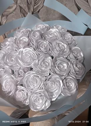 Букет из атласной ленты