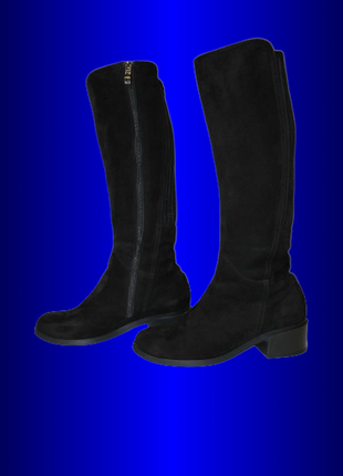 Жіночі замшеві чоботи на широку повну ногу високі на низькому ході каблуці чорні з камінням2 фото
