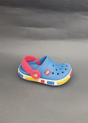 Шльопанці crocs