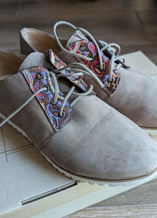 Броги ботинки из нубука бренда kasandra