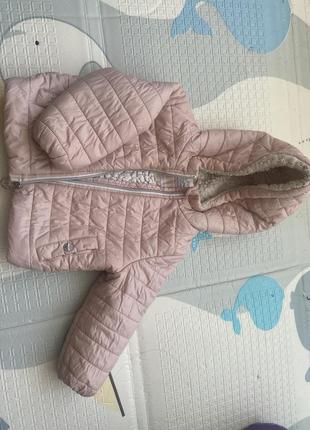 Курточка в красивом состоянии, оригинал. носила от 1 года до 2-х