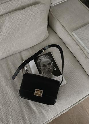 Базовая кожаная сумка багет от бренда a.cloud, кросс-боди, клатч3 фото