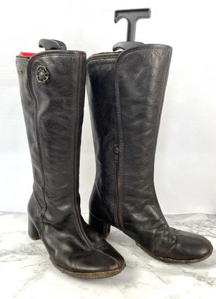 Сапожки фирменные кожаные clarks original. коричн