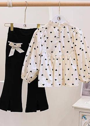 Стильный костюм для девочки блуза и штаны клеш