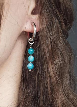 Серьги-бублики натуральный камень аквамарин d-6мм, швенза бублик фур-ра гип-ный сплав цвета родий l-45мм