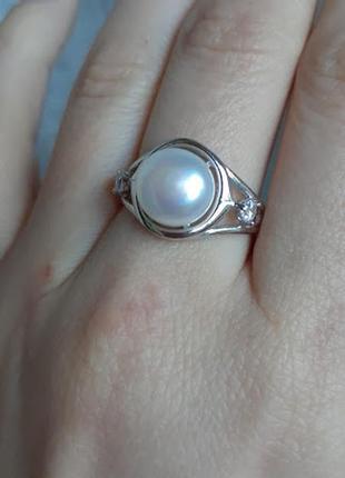 Серебряное кольцо  с культивированной жемчужиной "ванда " 17.5