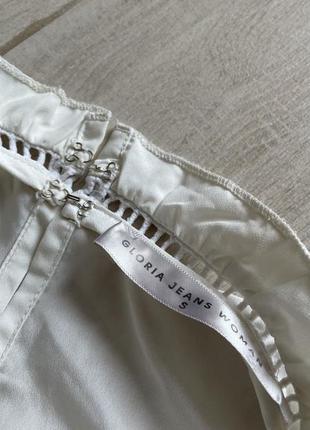 Красивая белая блуза gloria jeans с рукавами в рюшек7 фото