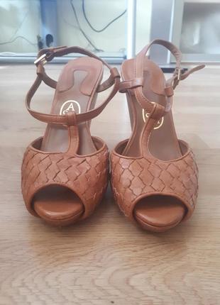 Шкіряні босоніжки ash