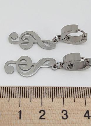 Сережки біжутеріальні "скрипічний ключ" колір — срібло арт. 046483 фото