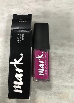 Рідка помада для губ "матова манія" 7 мл avon mark