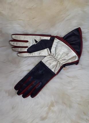 Moschino ексклюзивные женские кожаные перчатки золотые оригинал9 фото